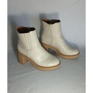 Universal Thread Women's Katrina Classic Style Comfort Platform Boots Size 7.5